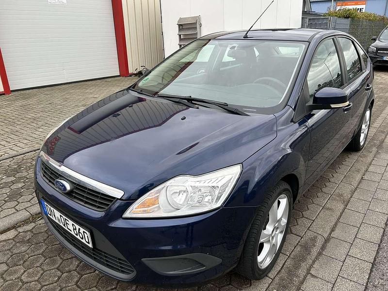 Gebraucht Ford Focus 101 PS (74 kW) 2010 Blau Limousine