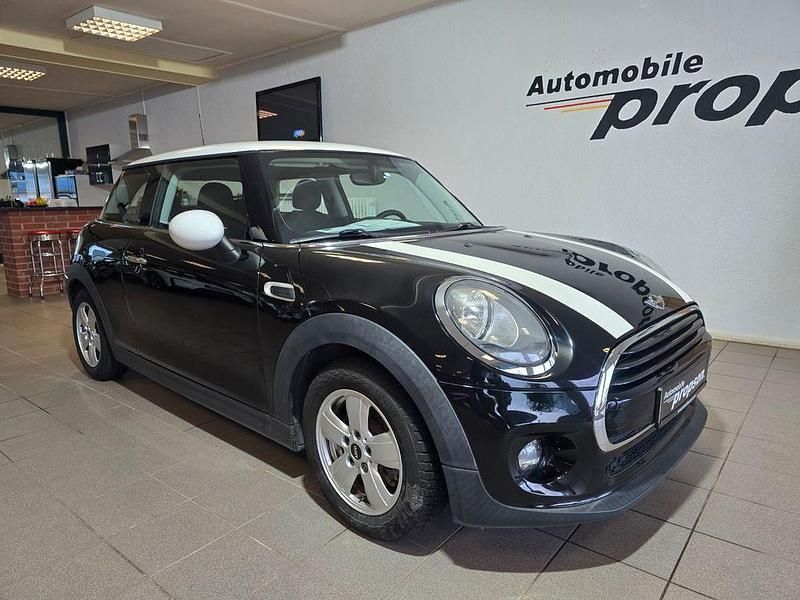 Schwarz Gebraucht 2016 Mini Cooper Kleinwagen | 13.750 € (Fairer Preis) - Bild 1/4
