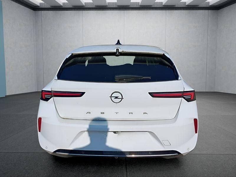 Neu Opel Astra Elegance 110 PS (80 kW) 2025 Weiß Limousine