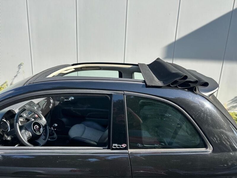 Gebraucht Fiat 500 Lounge 69 PS (50 kW) 2012 Schwarz Cabrio