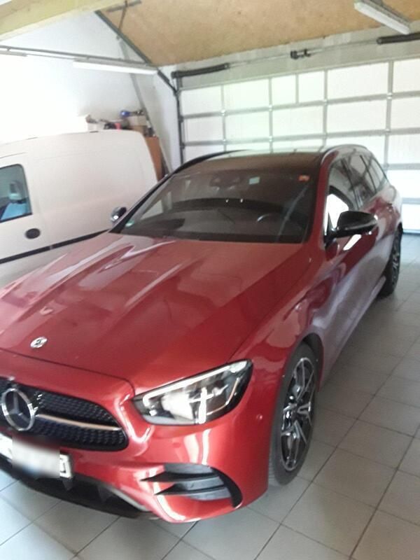 Rot Gebraucht 2023 Mercedes E400 AMG Kombi | 56.500 € (Fairer Preis) - Bild 1/4