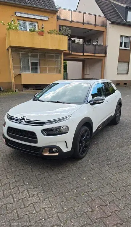Second-hand Citroën C4 Origins 110 CP (80 kW) 2019 Alb Berlinǎ