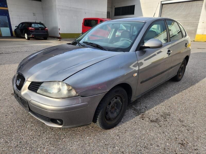 Grau Gebraucht 2005 Seat Ibiza Stylance Limousine | 290 € (Superpreis) - Bild 1/4