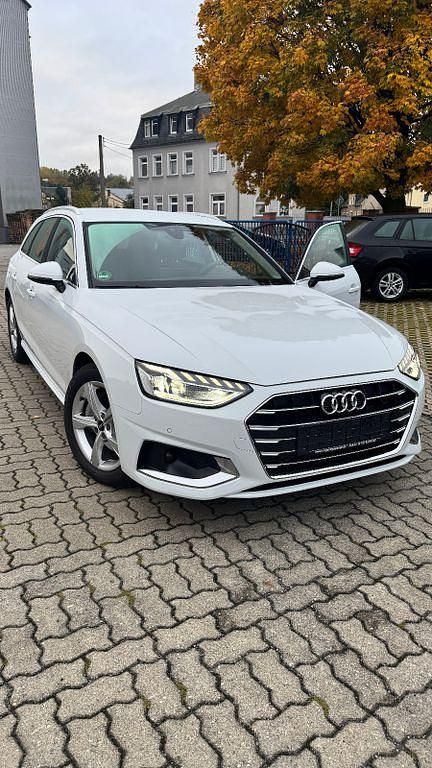 Gebraucht Audi A4 Advanced 204 PS (150 kW) 2023 Weiß Kombi
