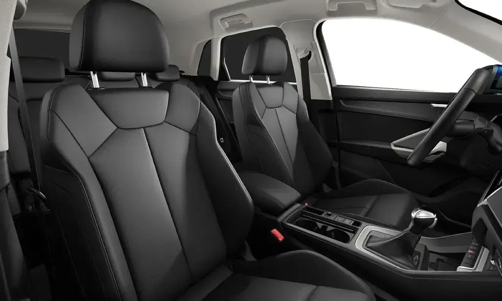 Gebraucht Audi Q3 Advanced Plus 150 PS (110 kW) 2025 Navarrablau metallic SUV