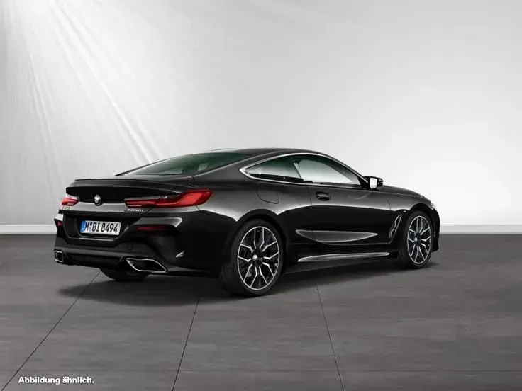 Gebraucht BMW M850 Efficient Dynamics 530 PS (389 kW) 2025 Black sapphire Coupé