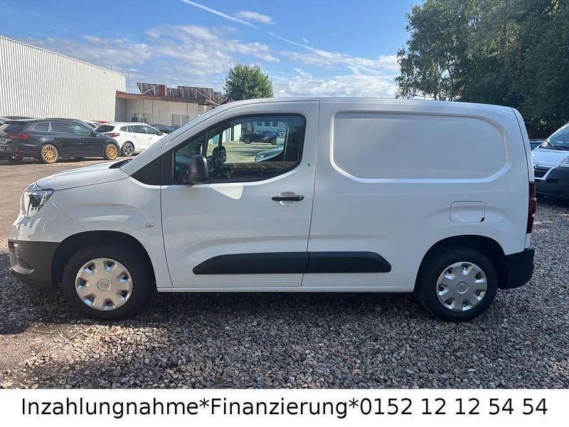 Gebraucht Opel Combo Selection 76 PS (55 kW) 2019 Weiß Van / Kleinbus
