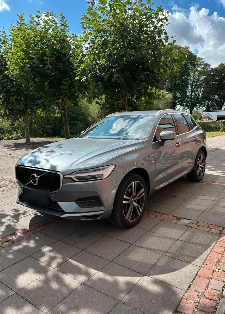 Gebraucht Volvo XC60 190 PS (139 kW) 2020 Grau SUV