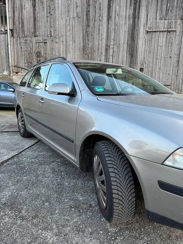 Gebraucht Skoda Octavia 102 PS (75 kW) 2007 Grau Kombi