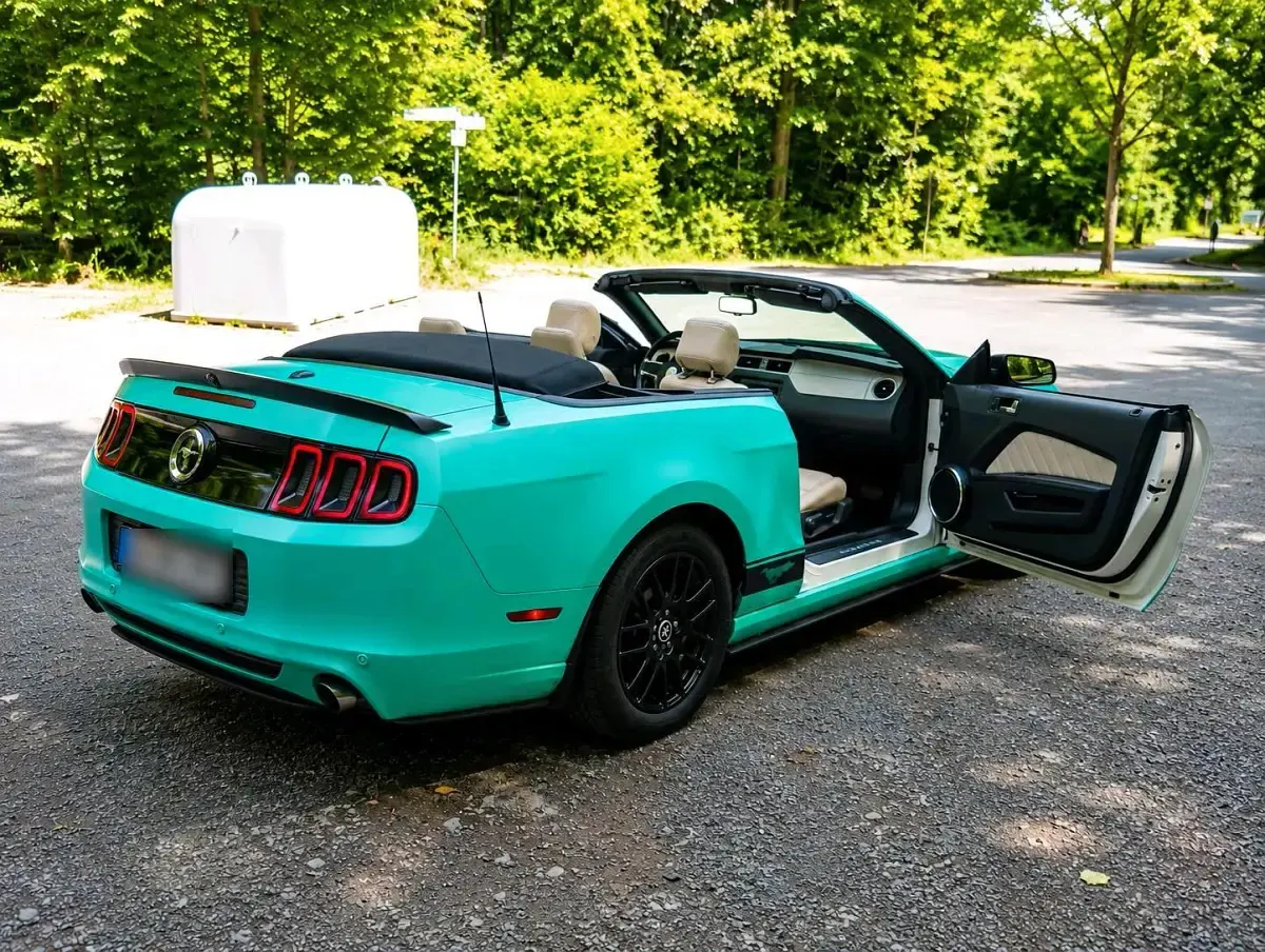 Gebraucht Ford Mustang 304 PS (223 kW) 2012 Weiß Cabrio