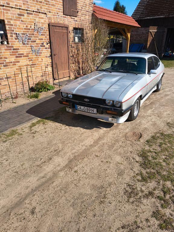 Second-hand Ford Capri 160 CP (117 kW) 1981 Argintiu Coupe