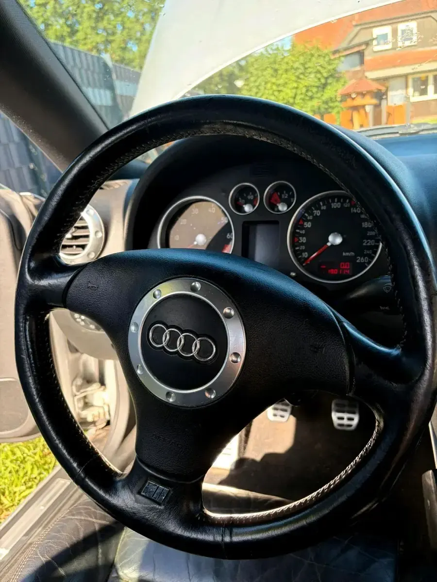 Gebraucht Audi TT 180 PS (132 kW) 2002 Silber Coupé
