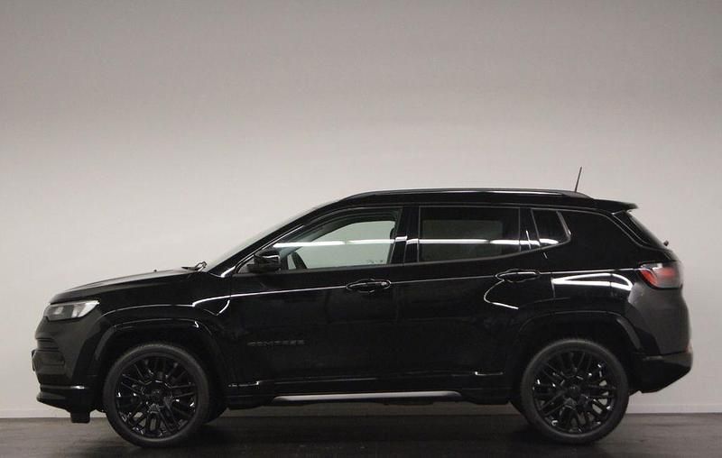 Gebraucht Jeep Compass Altitude 131 PS (96 kW) 2024 Schwarz SUV