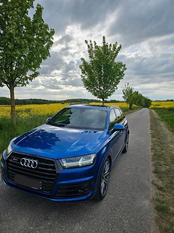 Blau Gebraucht 2017 Audi SQ7 Ambiente SUV | 37.000 € (Guter Preis) - Bild 1/4