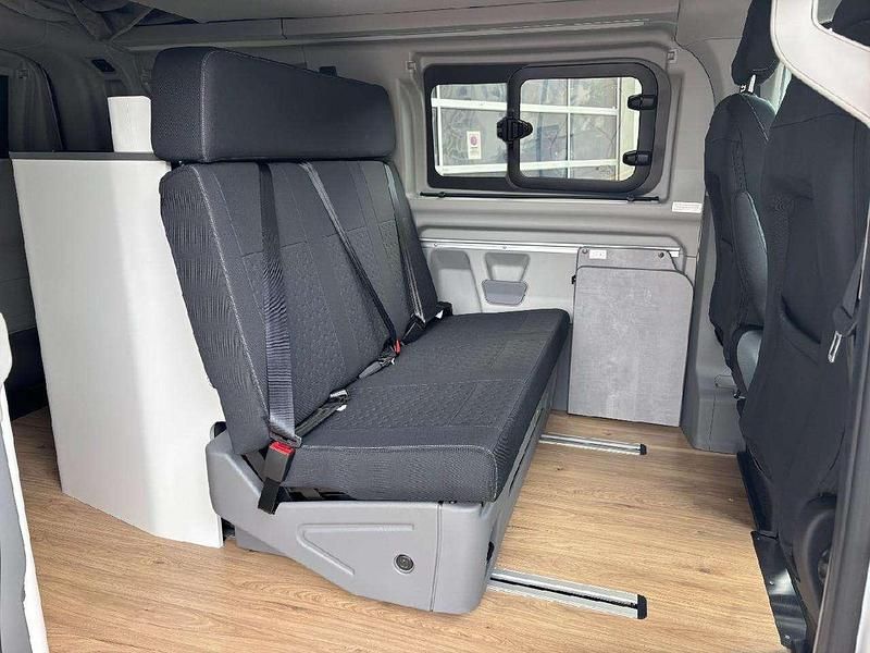 Nowe Ford Transit Titanium 170 KM (125 kW) 2025 Biały Minivan
