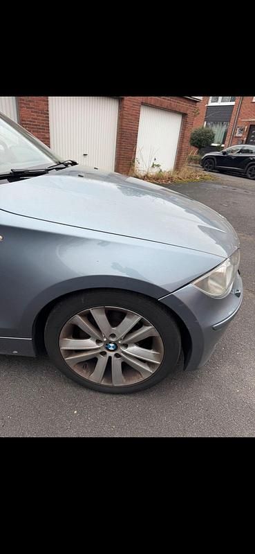 Gebraucht BMW 120 150 PS (110 kW) 2005 Grau Kleinwagen