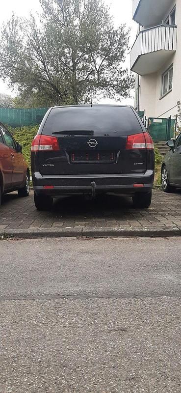 Gebraucht Opel Vectra Cosmo 155 PS (114 kW) 2008 Schwarz Kombi