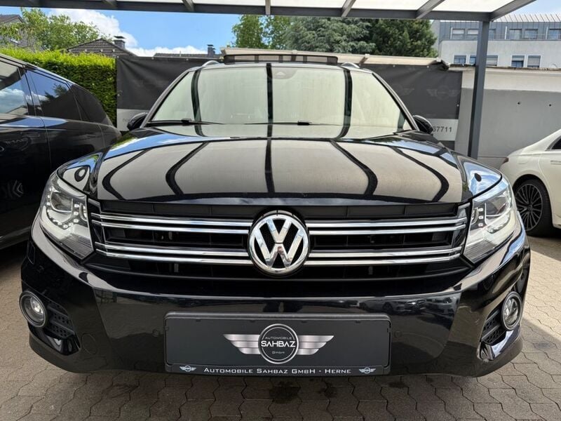 Gebraucht VW Tiguan Style 140 PS (102 kW) 2012 Deep black perleffekt SUV