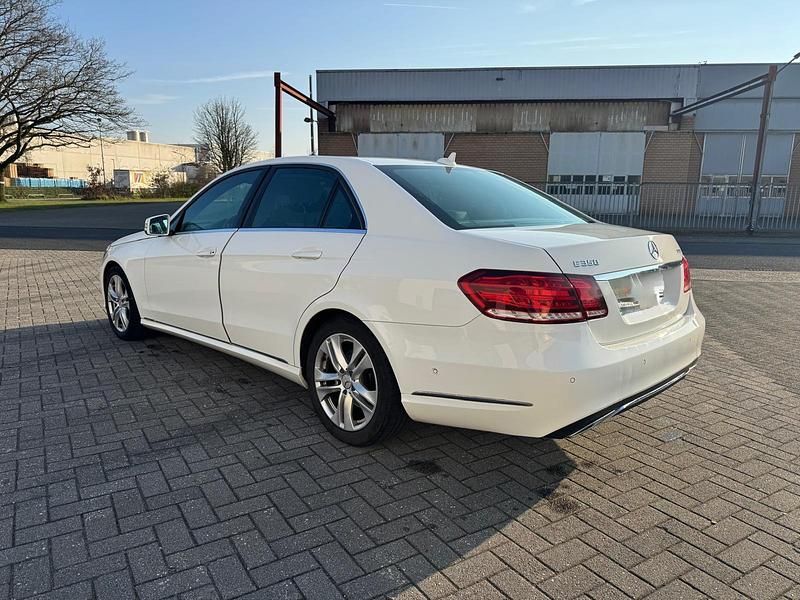 Usata Mercedes E350 252 CV (185 kW) 2014 Bianco Berlina