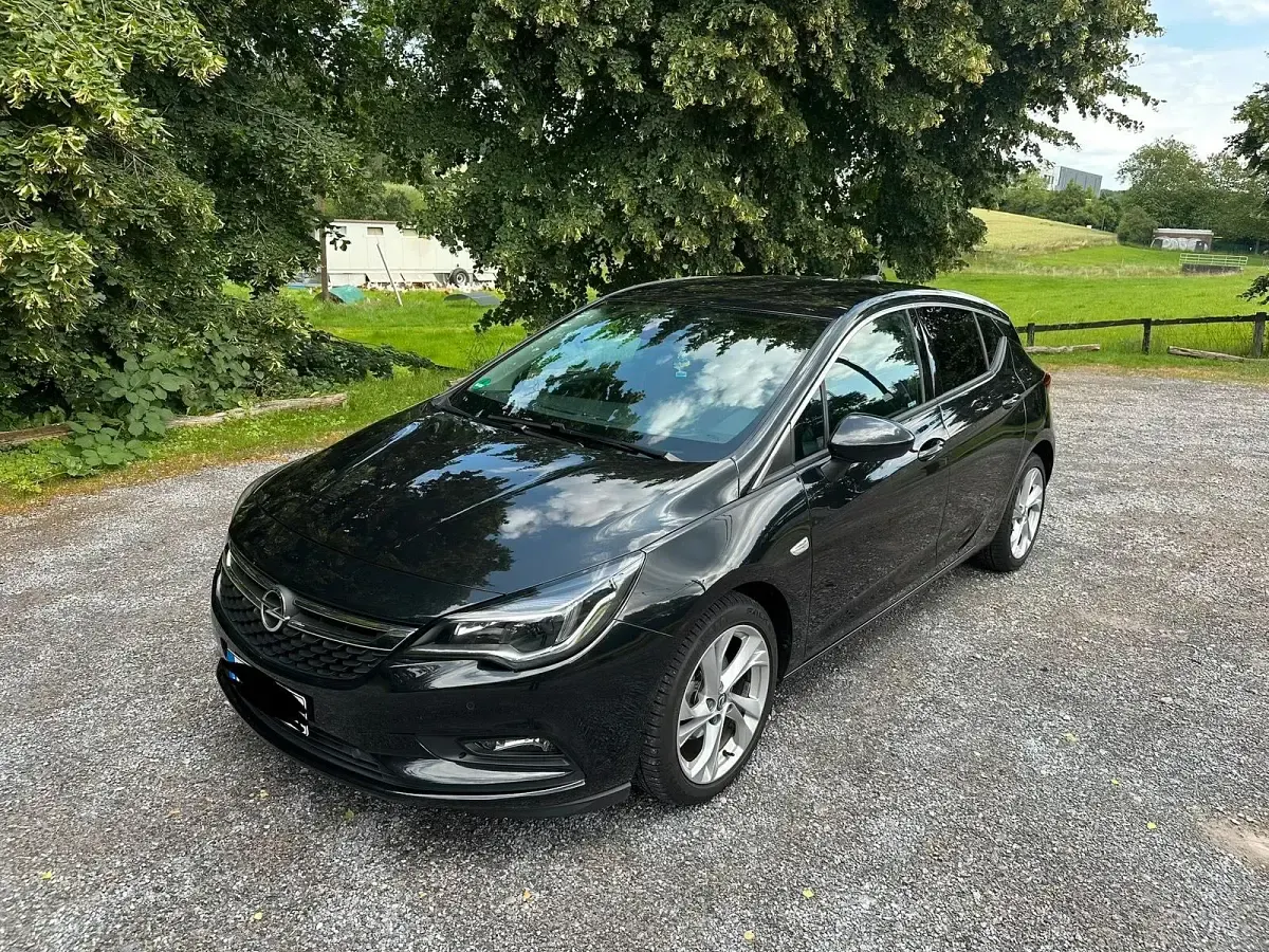 Gebraucht Opel Astra 125 PS (91 kW) 2016 Schwarz Limousine