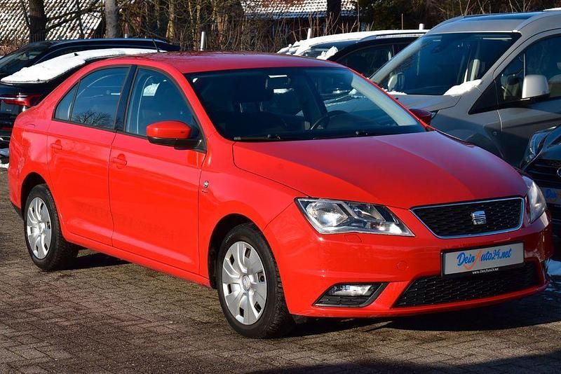 Gebraucht Seat Toledo Reference 86 PS (63 kW) 2013 Rot Limousine