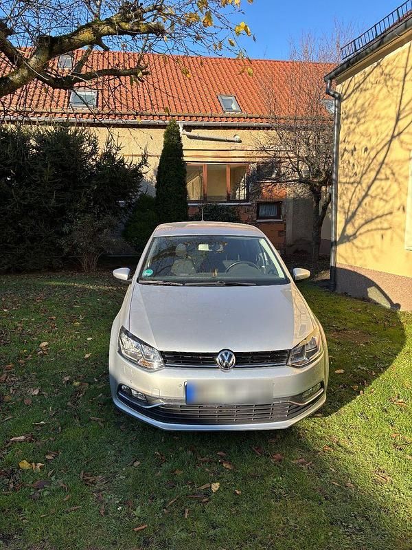Silber Gebraucht 2016 VW Polo Allstar Kleinwagen | 13.300 € (Fairer Preis) - Bild 1/4