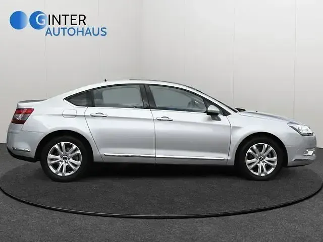 Gebraucht Citroën C5 Tendance 140 PS (102 kW) 2012 Silber Limousine