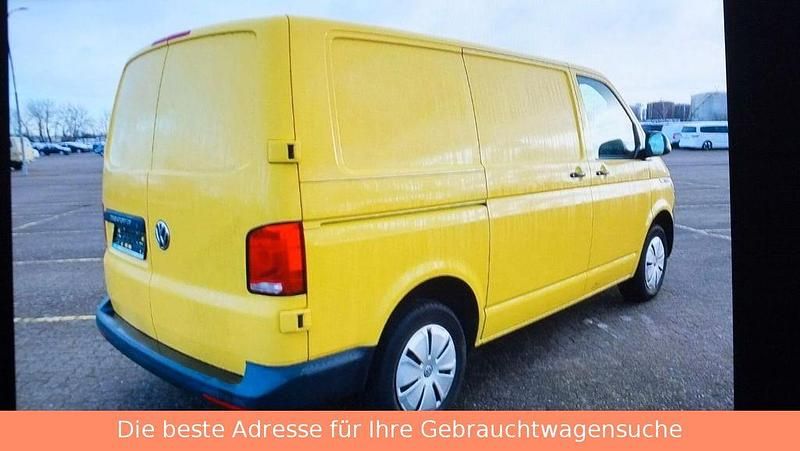 Gebraucht VW Transporter 150 PS (110 kW) 2022 Gelb Van