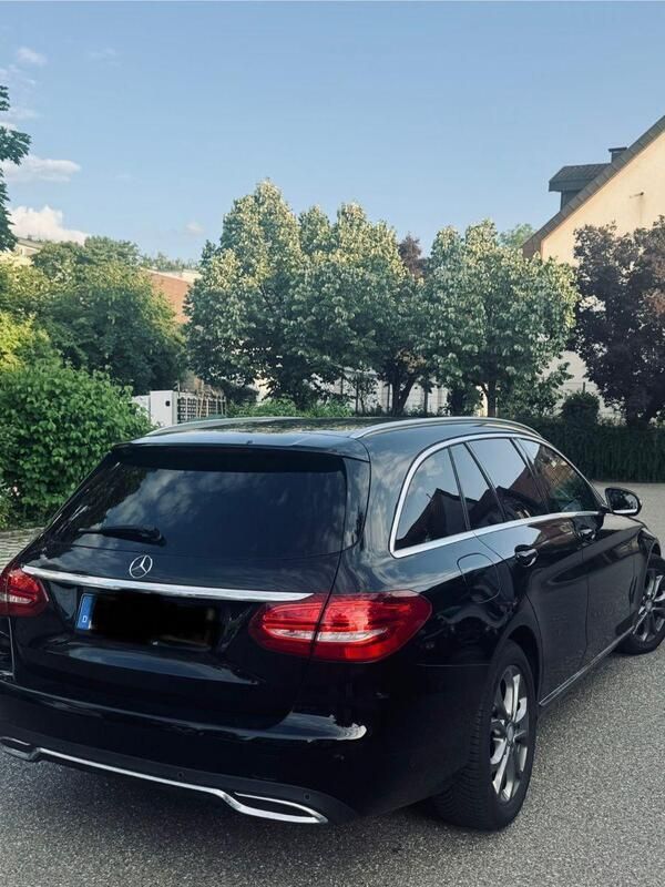 Schwarz Gebraucht 2015 Mercedes C250 Edition 1 Kombi | 13.000 € (Superpreis) - Bild 1/4