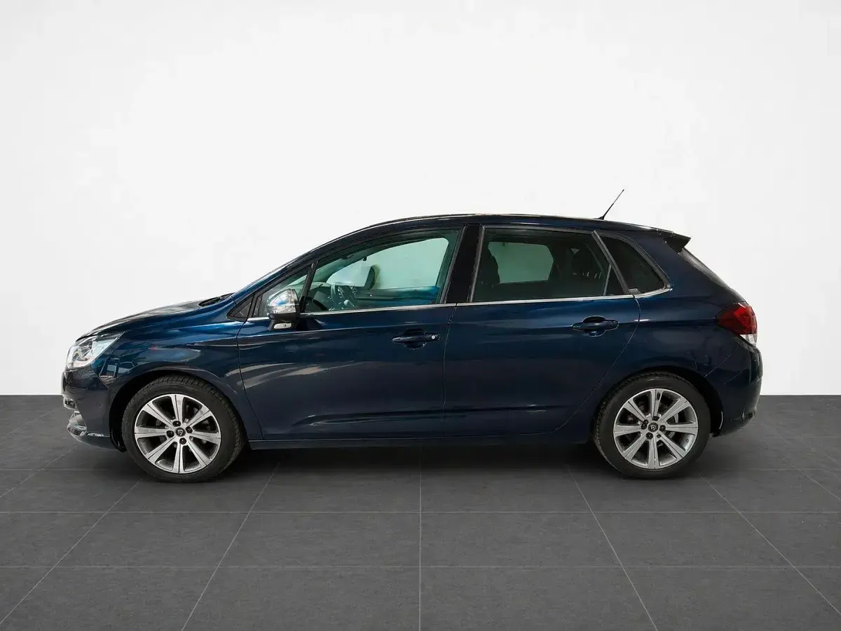 Gebraucht Citroën C4 Attraction 131 PS (96 kW) 2015 Blau Limousine