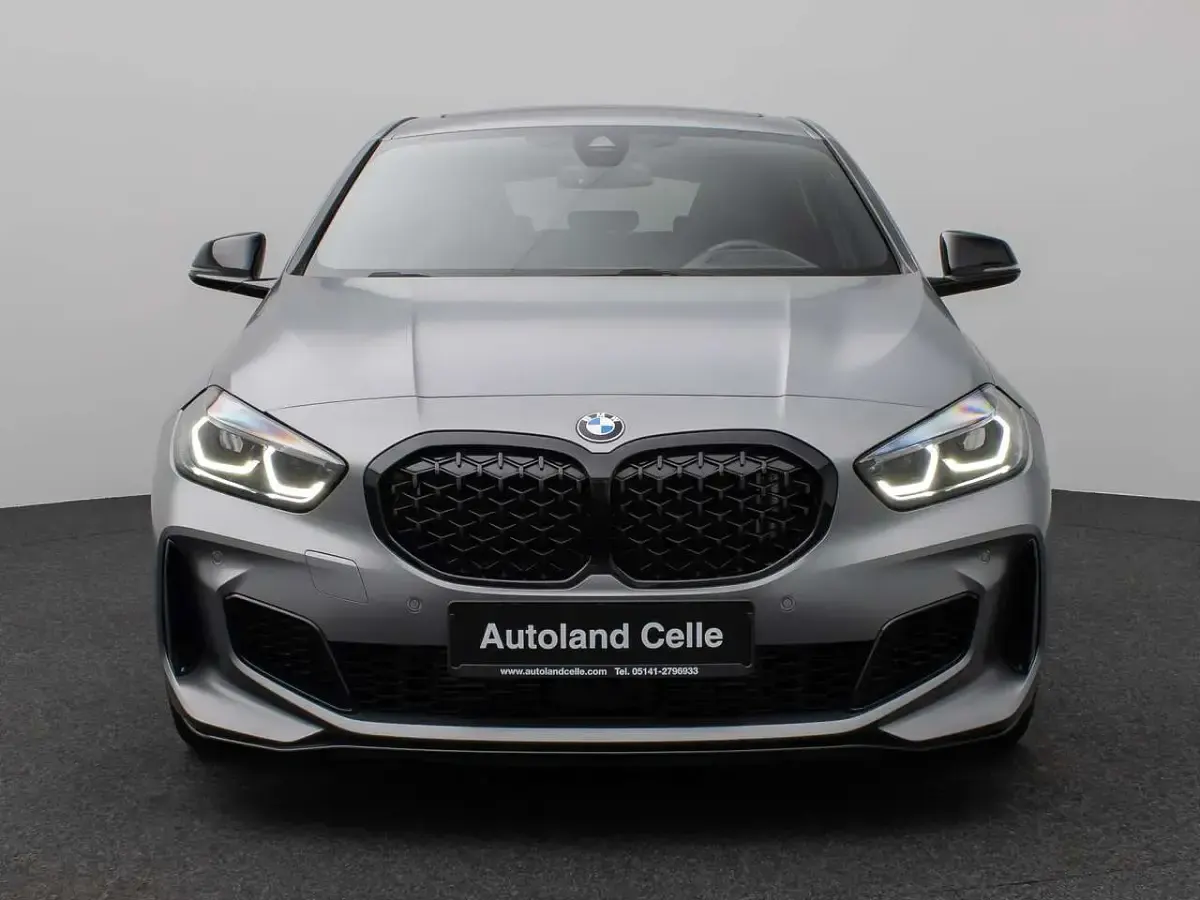 Gebraucht BMW 135 306 PS (225 kW) 2023 Individual frozen pure greyc Kleinwagen