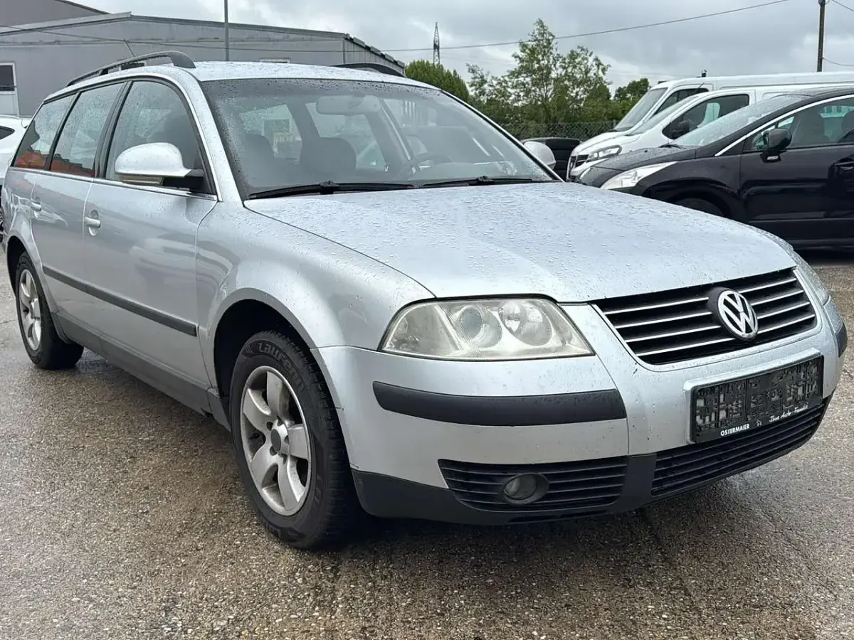 Gebraucht VW Passat Highline 131 PS (96 kW) 2004 Silber Kombi