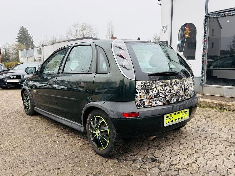 Gebraucht Opel Corsa Elegance 90 PS (66 kW) 2002 Grün Limousine