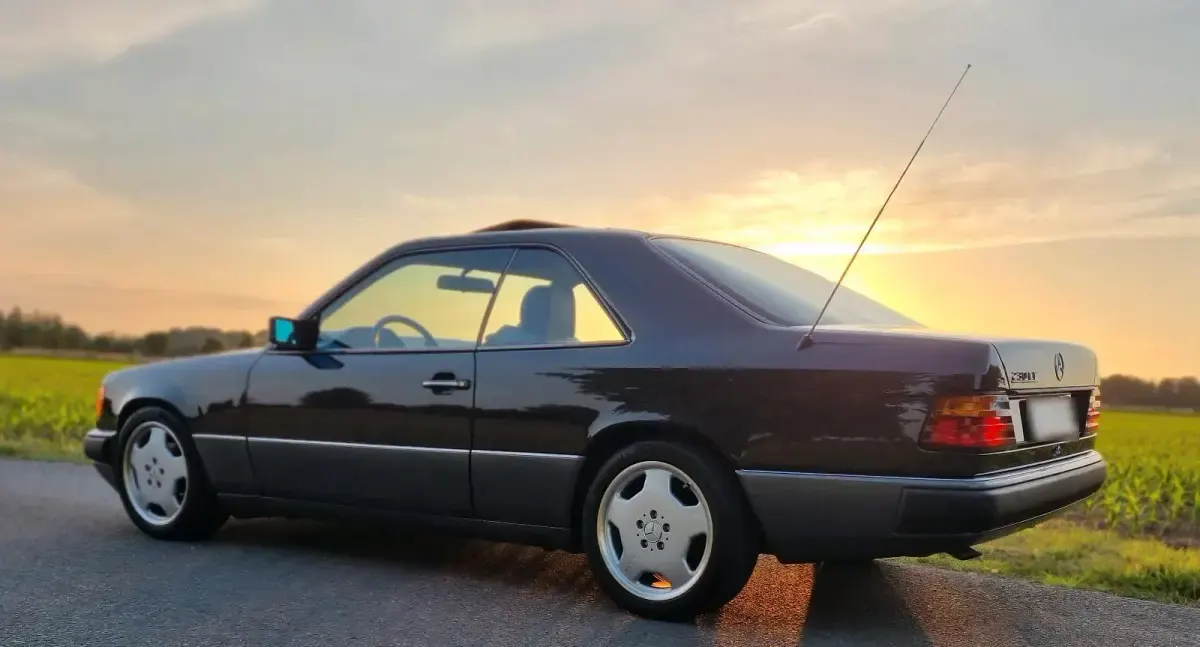 Gebraucht Mercedes 230 132 PS (97 kW) 1991 Grau Coupé