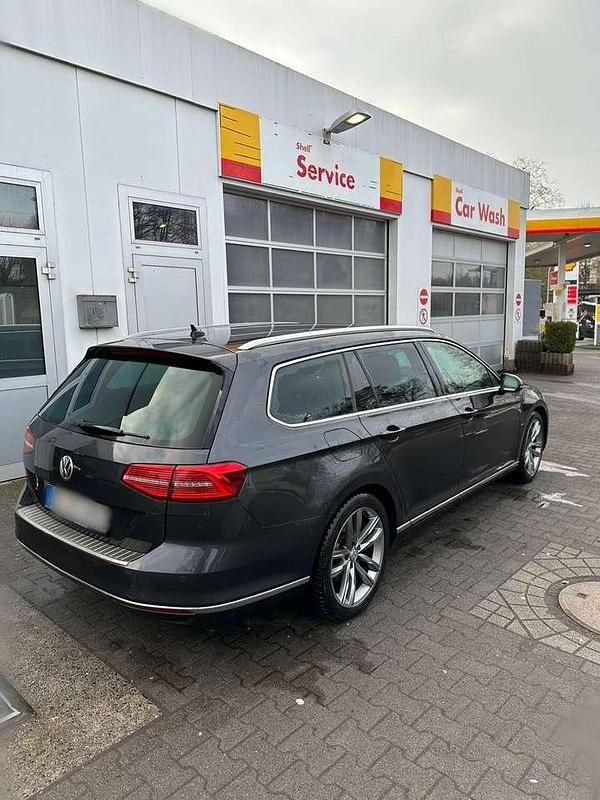 Gebraucht VW Passat Highline 150 PS (110 kW) 2018 Kombi