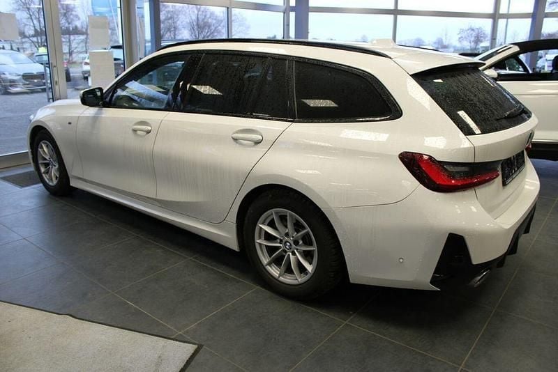 Gebraucht BMW 320 M Sport 184 PS (135 kW) 2023 Alpinweiß uni Kombi