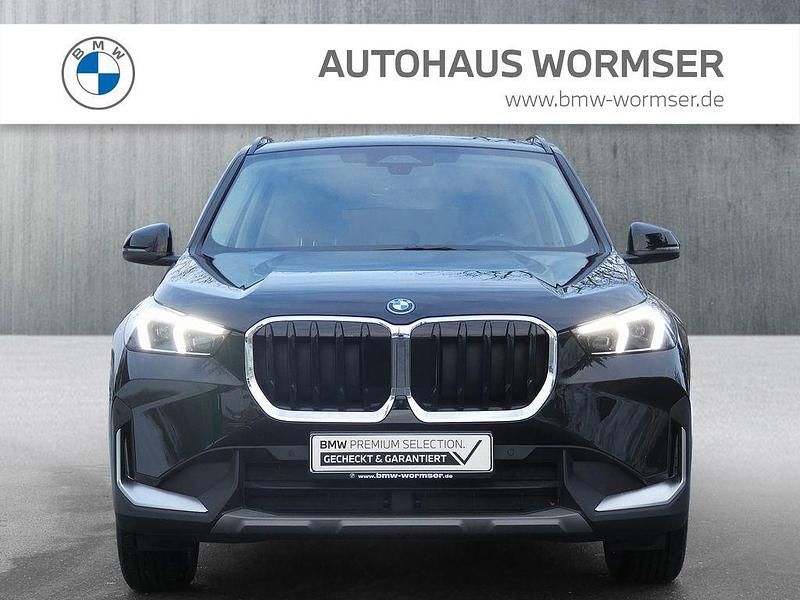 Gebraucht BMW X1 136 PS (100 kW) 2023 Saphirschwarz SUV