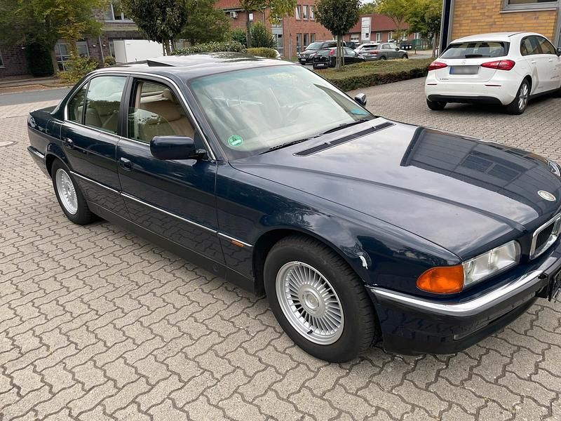 Gebraucht BMW 728 193 PS (141 kW) 2008 Blau Limousine