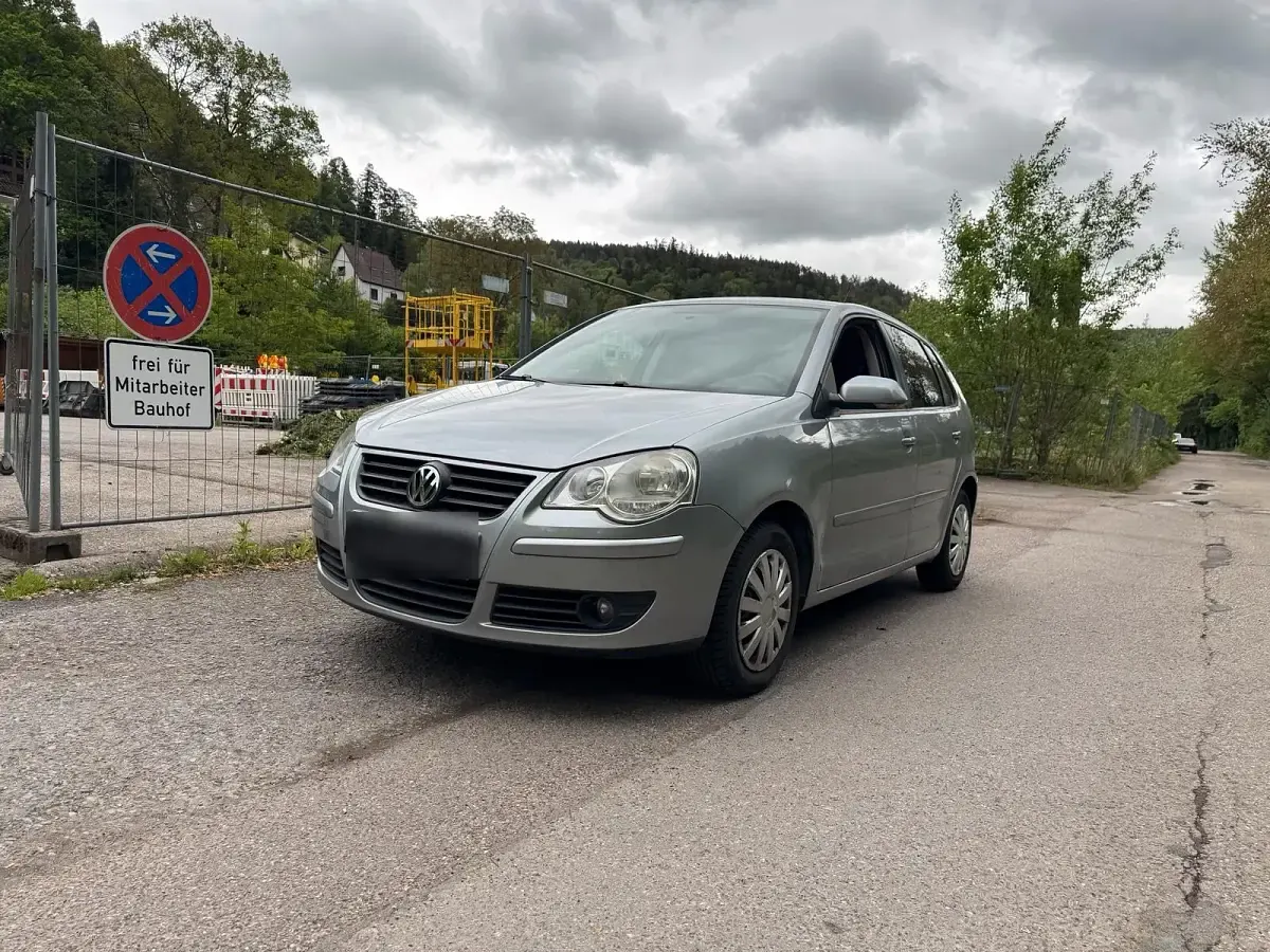 Gebraucht VW Polo 64 PS (47 kW) 2006 Grau Kleinwagen