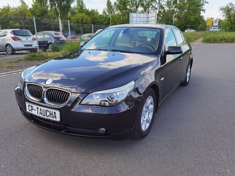 Schwarz Gebraucht 2005 BMW 523 Advantage Limousine | 6.490 € (Fairer Preis) - Bild 1/4