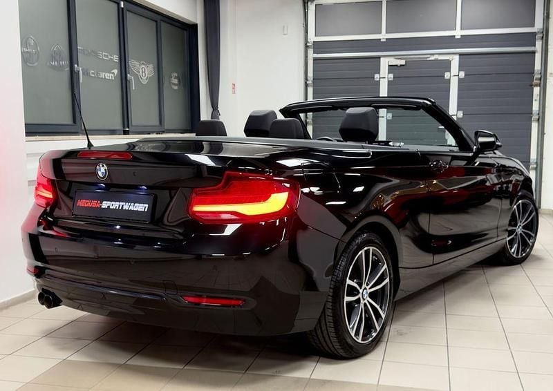Gebraucht BMW 220 Sport Line 190 PS (139 kW) 2020 Schwarz Cabrio