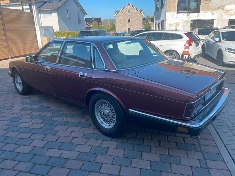 Gebraucht Jaguar XJ40 199 PS (146 kW) 1993 Rot Limousine