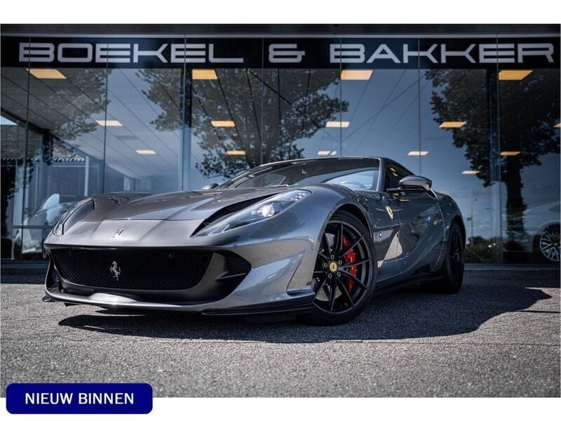 Grau Gebraucht 2020 Ferrari 812 | 314.540 € - Bild 1/4