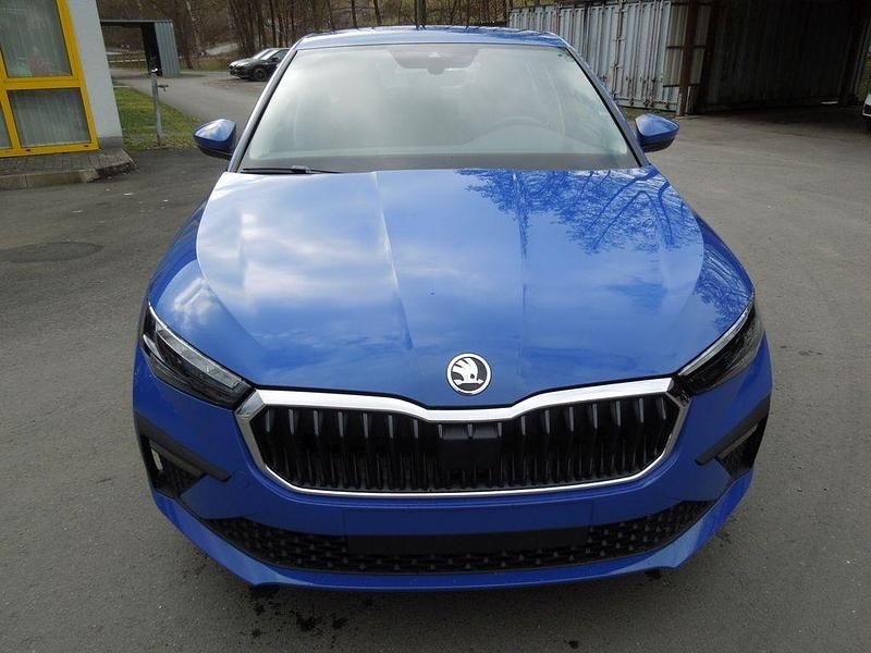 Neu Skoda Scala Essence 116 PS (85 kW) 2026 Energyblau Kleinwagen