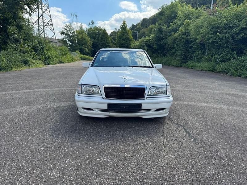 Gebraucht Mercedes C180 122 PS (89 kW) 1999 Weiß Limousine