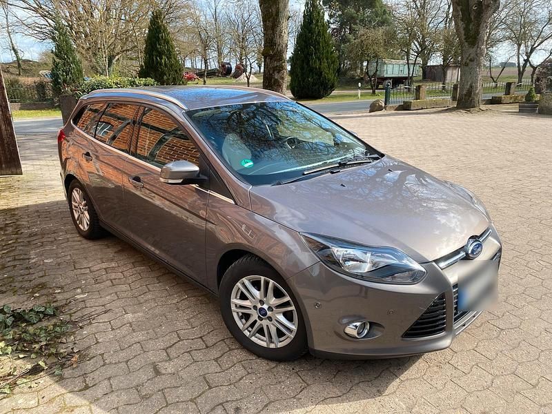 Gebraucht Ford Focus 125 PS (91 kW) 2014 Grau Kombi