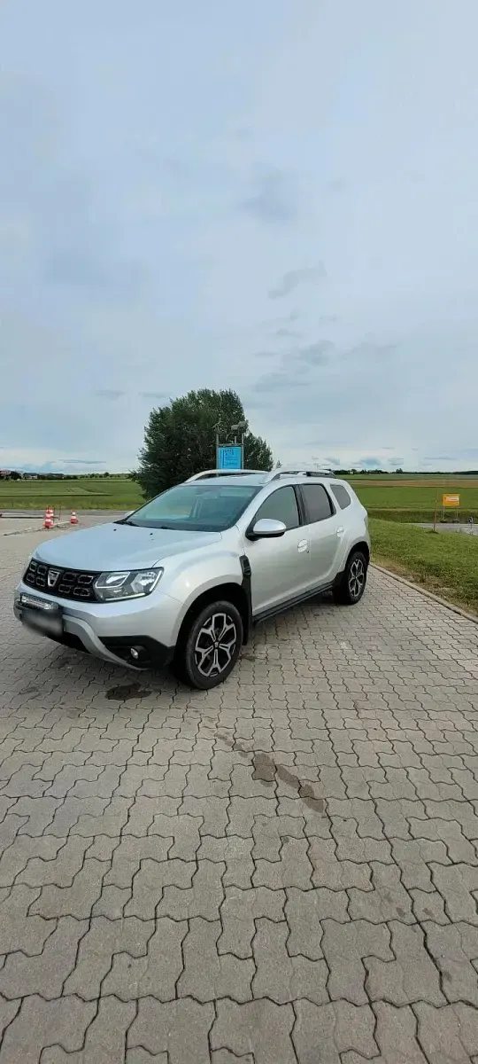 Gebraucht Dacia Duster Prestige 114 PS (83 kW) 2019 Grau SUV
