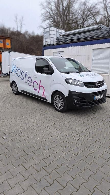 Weiß Gebraucht 2020 Opel Vivaro Van / Kleinbus | 11.600 € (Superpreis) - Bild 1/4