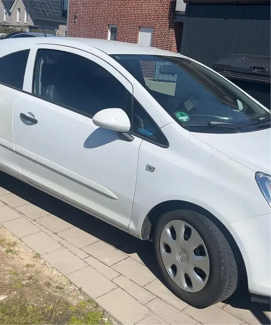 Gebraucht Opel Corsa 60 PS (44 kW) 2007 Weiß Kleinwagen