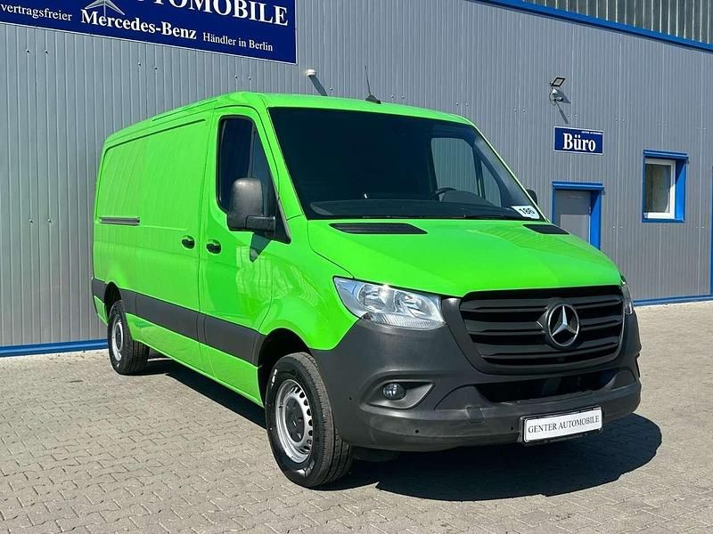 Gebraucht Mercedes Sprinter 170 PS (125 kW) 2021 Grün Van